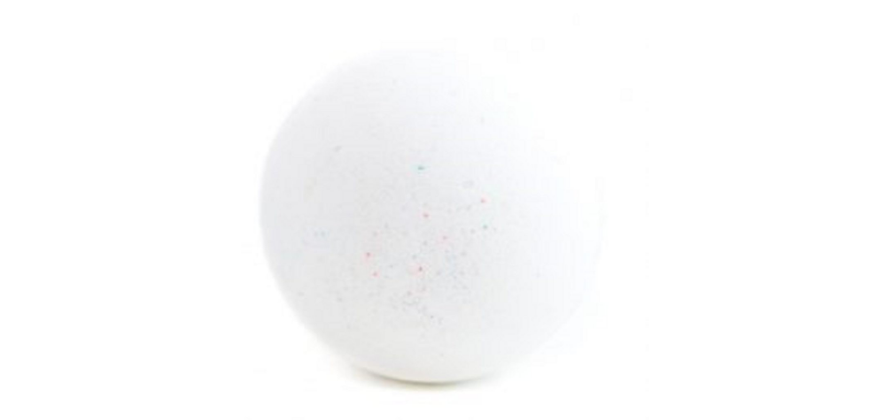 Anyone dealing with stubborn and painful body acne should try the Vida – Snow Bomb Bath Bomb 100MG THC/50MG CBD. 