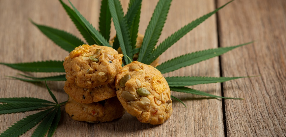 You'll find some exclusive cheap canna that you can incorporate into the cookie recipe for an added touch of yummy!