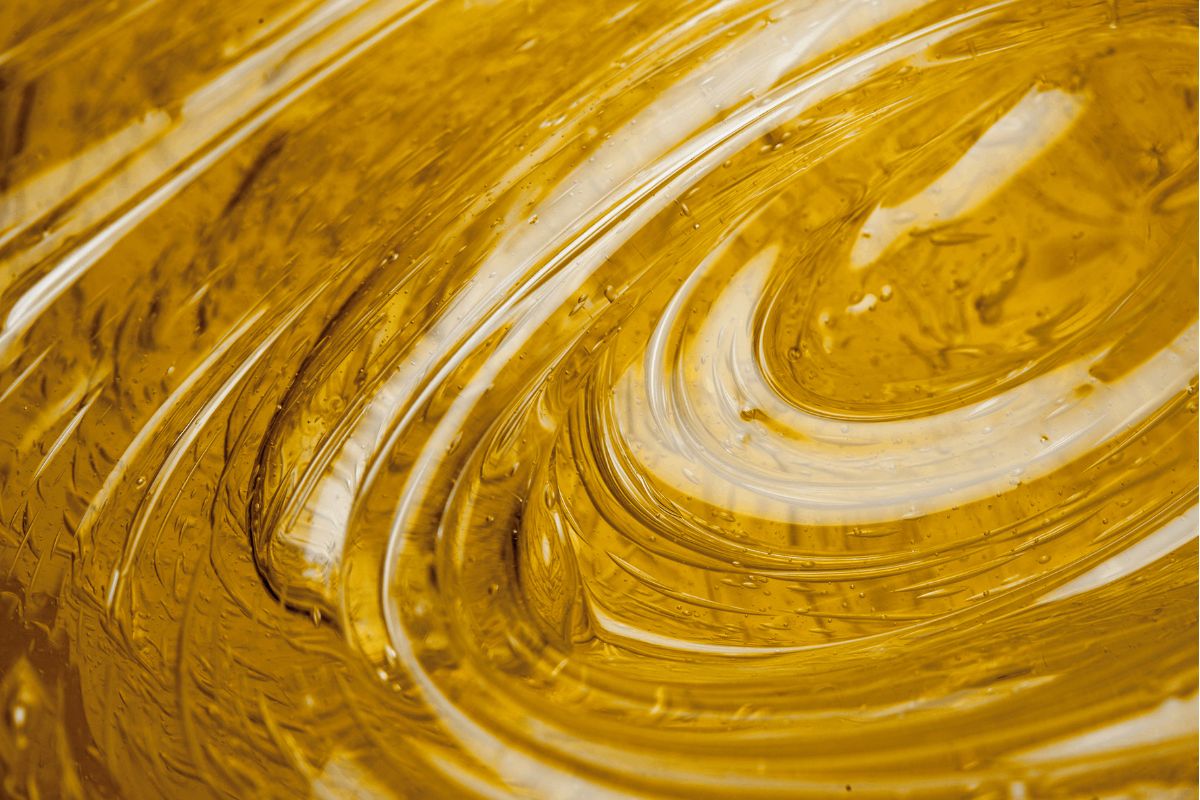 THC honey oil, also known as honey oil or hash oil, is a potent form of cannabis concentrate that has gained popularity in recent years. 