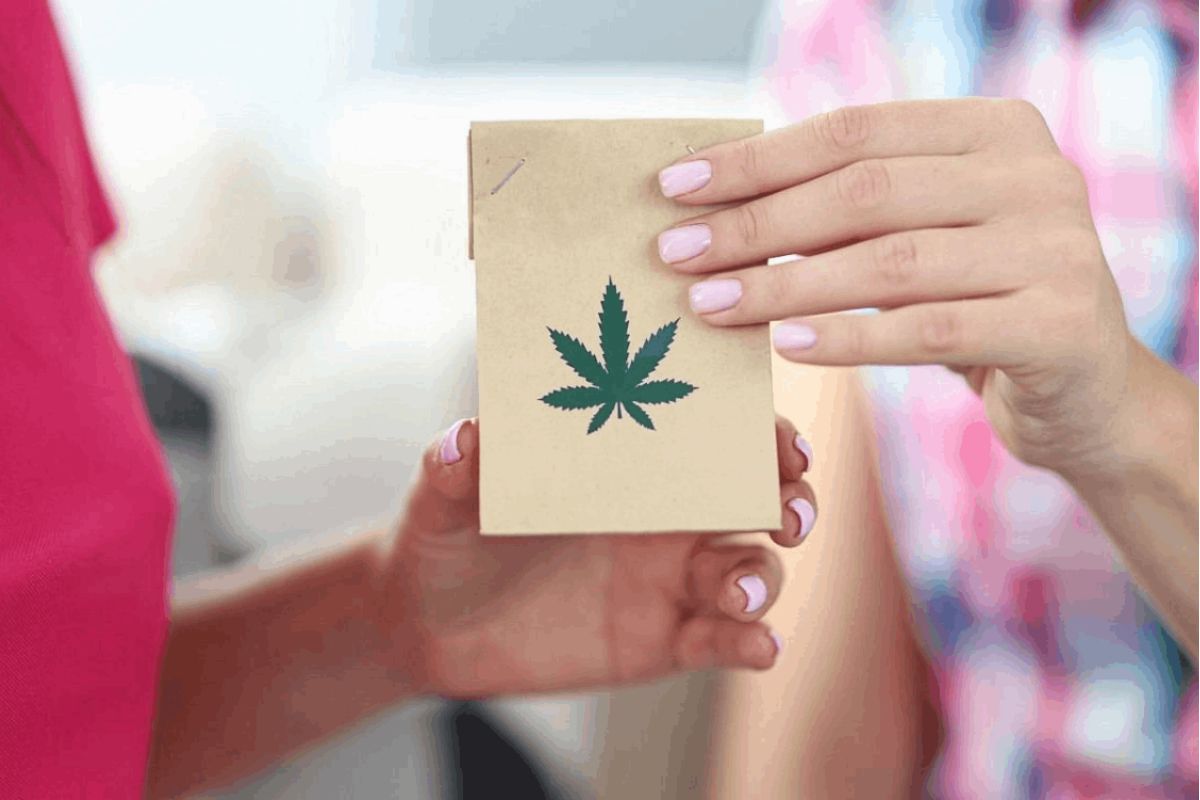 Buying weed online in Canada has undeniable benefits, such as faster delivery, privacy, and access to a wide choice of brands and weed products.