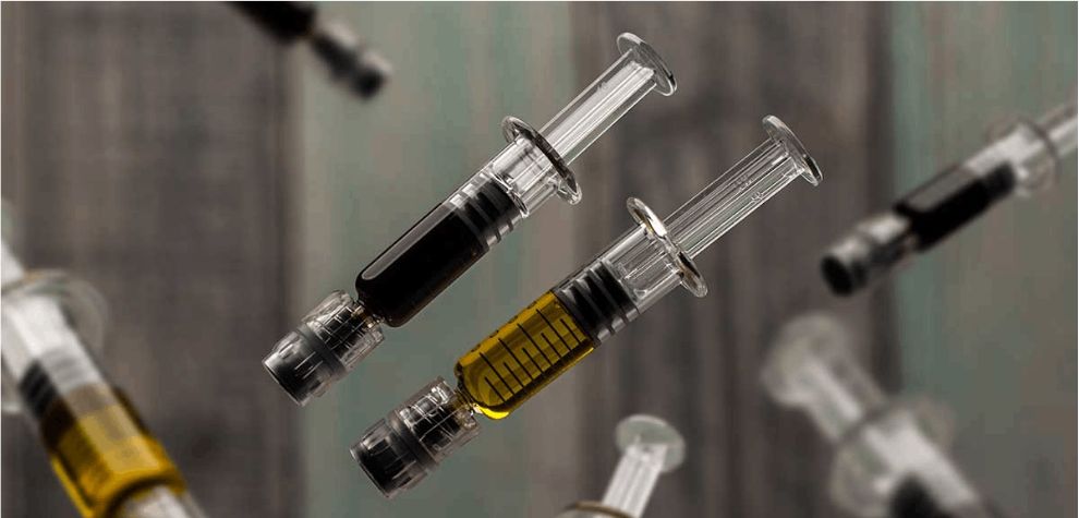 While the world of cannabis oils is vast and varied, RSO stands out for a few key reasons.