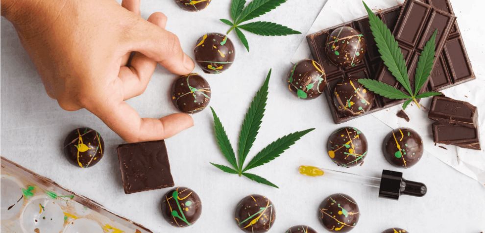 Buy strong edibles in Canada, but do it carefully. The truth is, THC edibles are extremely powerful, and since they are tasty, it’s easy to go overboard. 