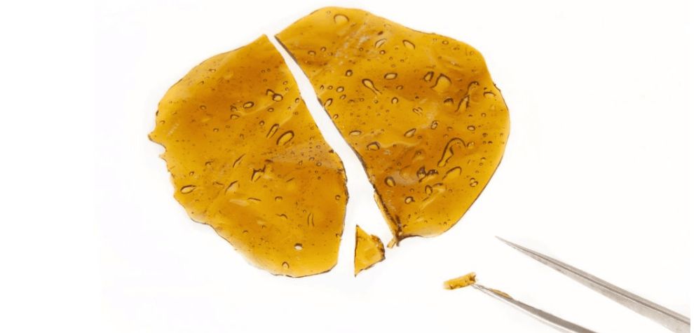 Before you explore the wonderful world of online weed purchases in Canada, it's crucial to grasp the intricate process of how is shatter made.