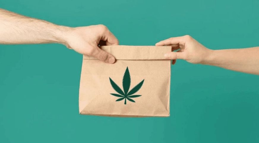 Even though weed is legal in Canada, not everybody can order weed online. Just like any other controlled substance, you must be 18 years old and above to buy weed online in Canada. 