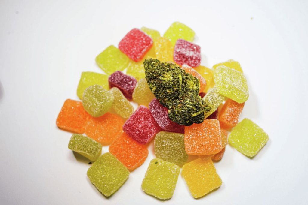 Gummy weed edibles are a sweet & flavoursome treat. Compared to other forms, edibles take longer to kick in but have more long-lasting effects.