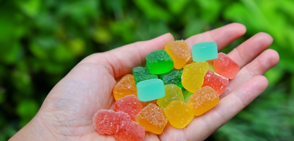 Another unique benefit of edible gummies is that their effects typically tend to last longer compared to those of inhaled cannabis.