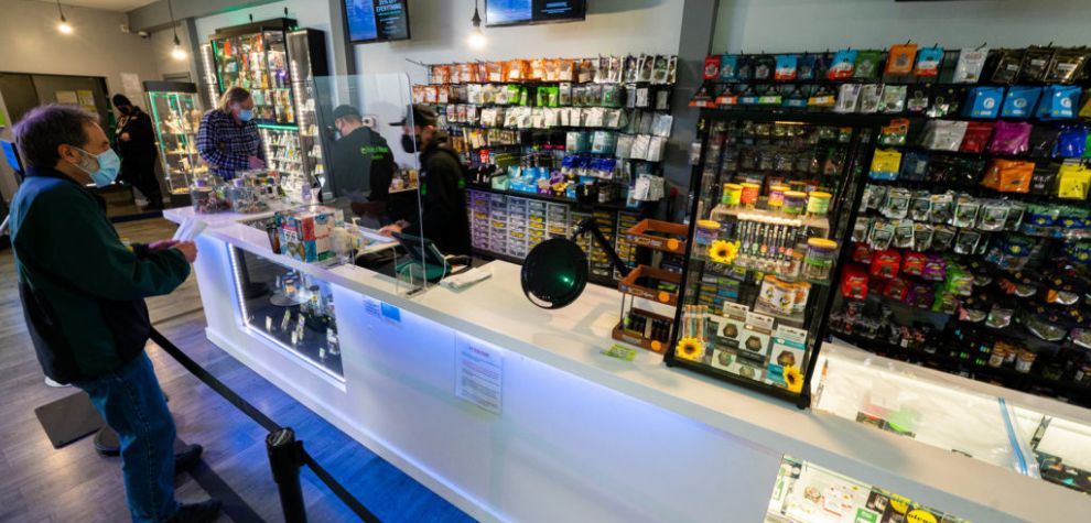 Wondering why a weed store online is superior to a brick-and-mortar shop? The time has come to finally uncover why! Buy weed online in Canada because it is: