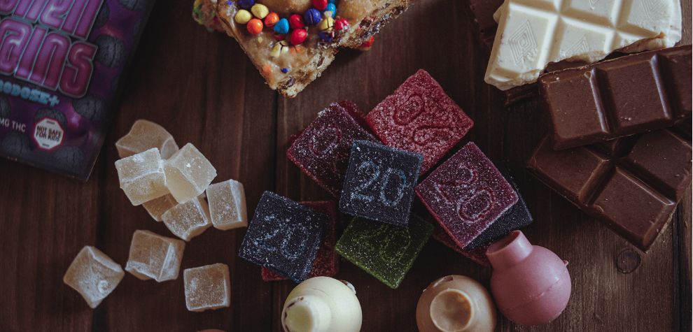 Gummies, hard candies, cakes, and pastries — order from a weed store online and indulge in both sweet and savoury THC-laced edibles. 