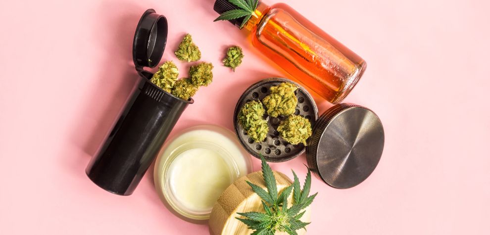 A top-notch THC dispensary doesn’t just sell dried flowers. There’s typically more than that an online weed dispensary has to offer. Yes, the OGs in the game are buds; however, a wide variety can help spice up your cannabis life.