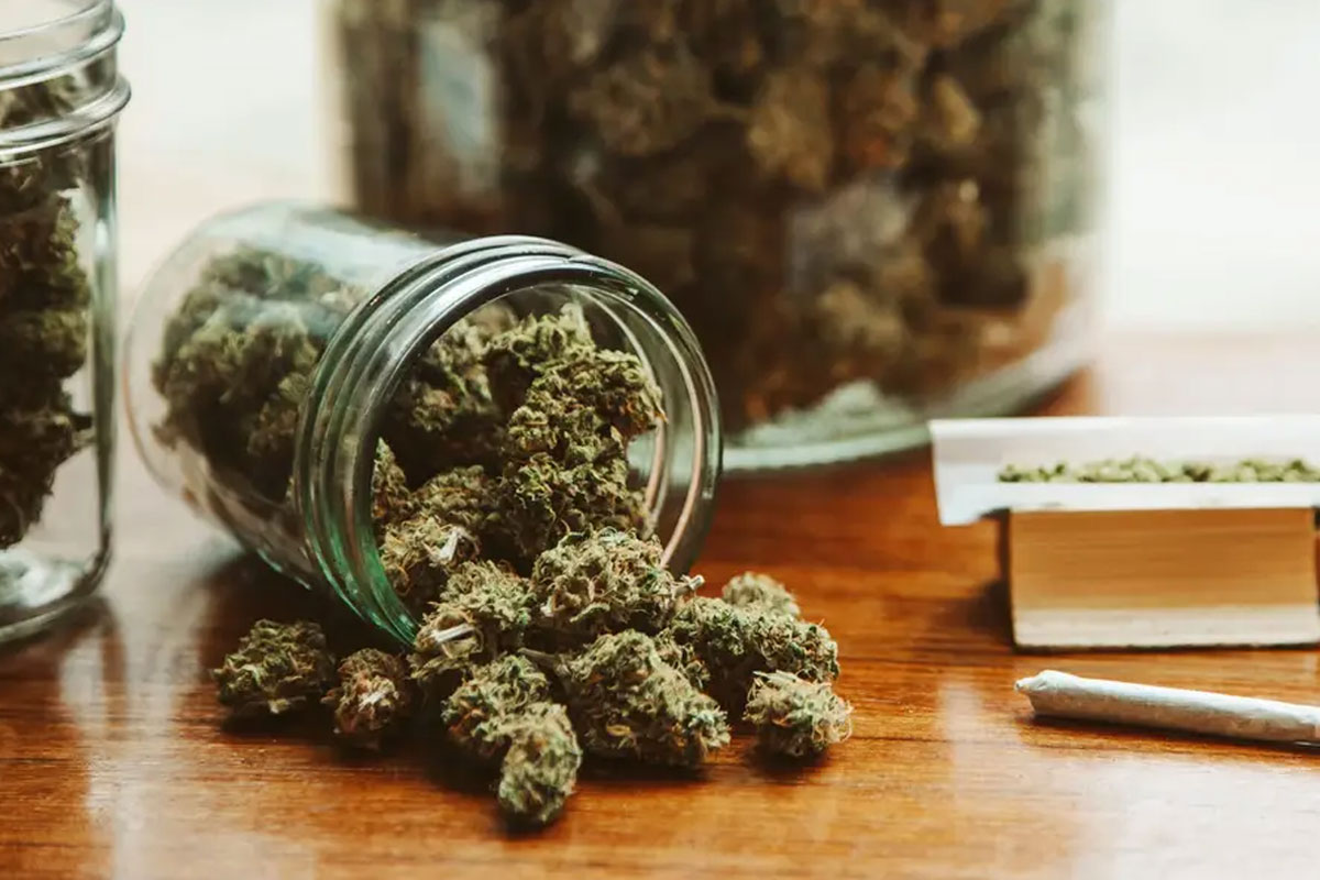 how to store weed